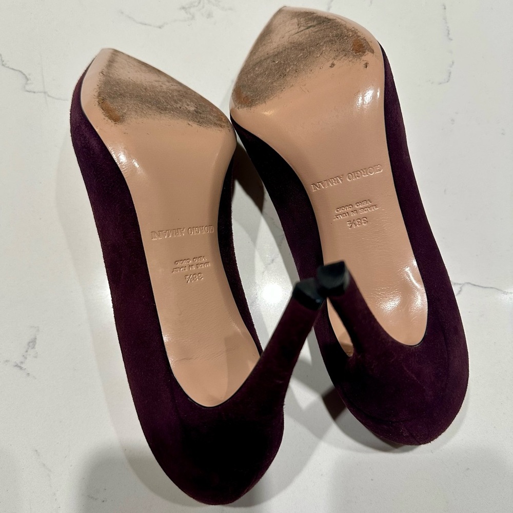 Giorgio Armani Dark Burgundy Suede Pointed Toe Heels - size 8.5 / 38.5 - Picture 7 of 8